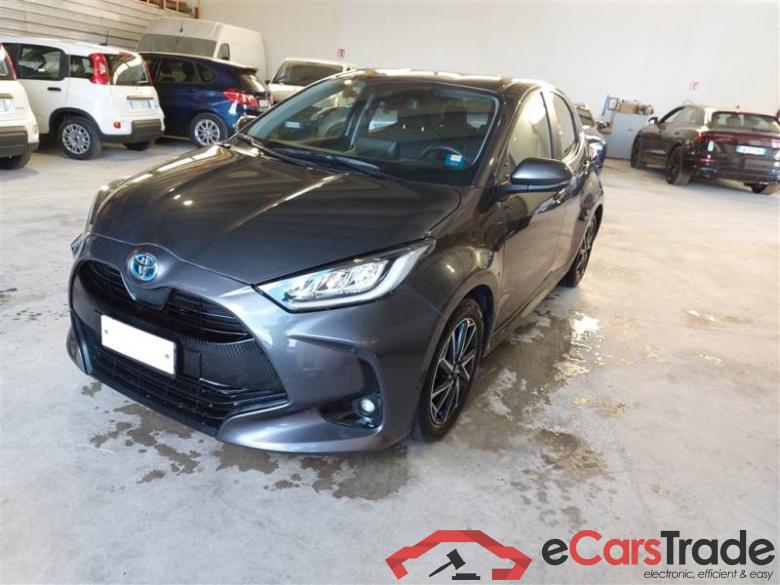Toyota 21 TOYOTA YARIS / 2020 / 5P / BERLINA HYBRID TREND MY21 #1