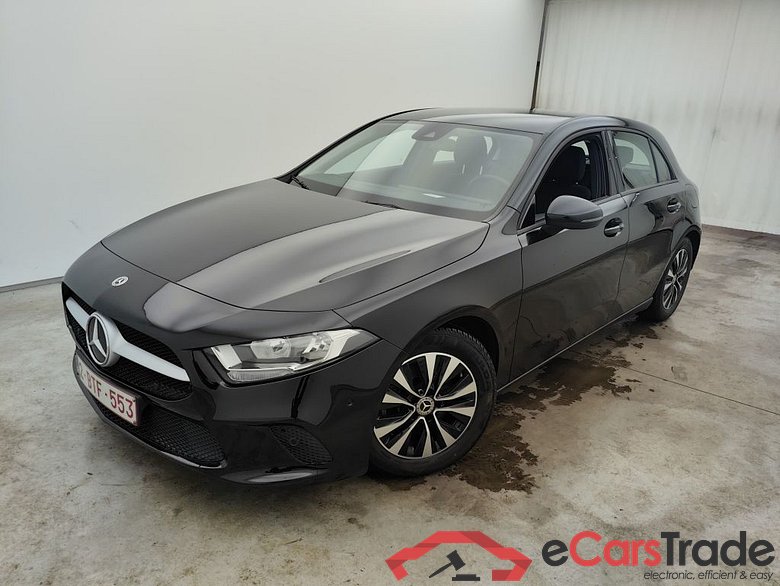 Mercedes-Benz A-Klasse A 180 d Business Solution Essential Aut. 5d