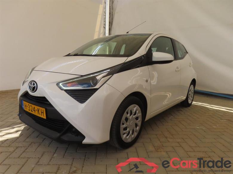 TOYOTA Aygo 1.0 VVT-i x-play #1
