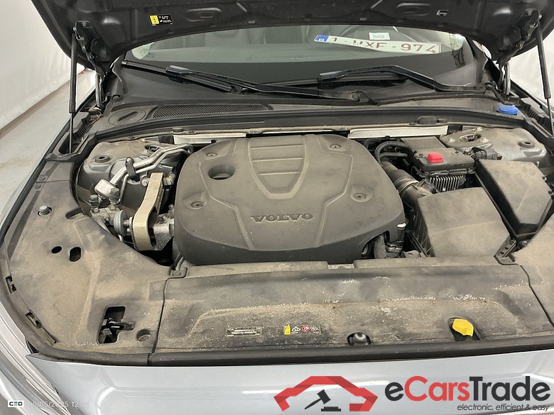 VOLVO V90 2.0 D3 MOMENTUM PRO Park Assist   Osmium Grey #6