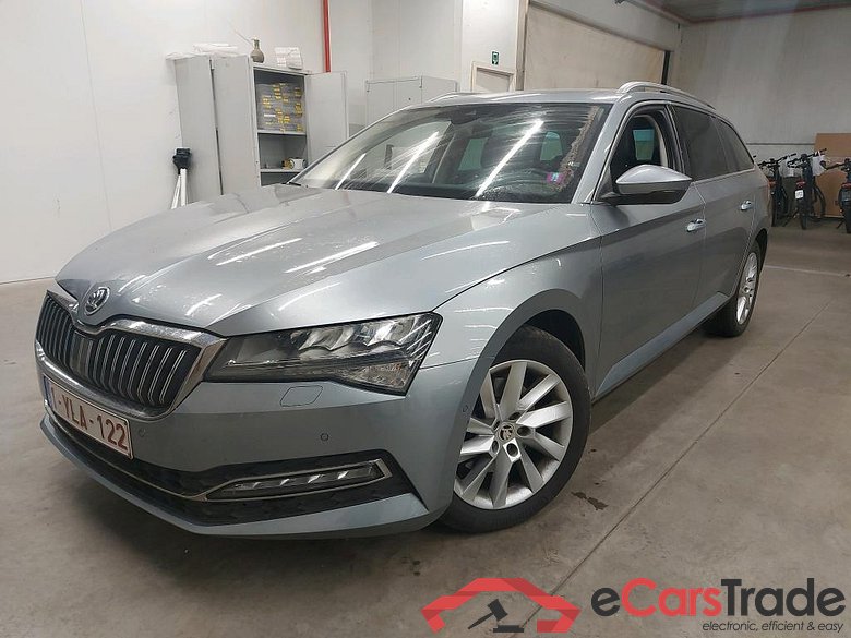 SKODA - SKO SUPERB COMBI CRTDI 120PK DSG7 Style Pack Style Premium II & LED+ & Corporate Plus & Canton Sound