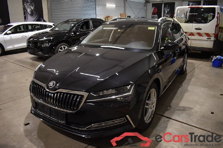 Skoda Superb Wagon ´15 Superb Combi L&K 2.0 TDI 147KW AT7 E6d #1