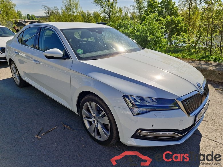 Skoda  Superb (3V3)(2015) Superb 2.0TSI 206 Style 4x4 AT #3