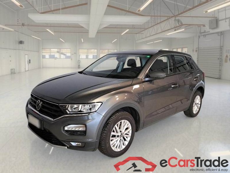 Volkswagen 62 VOLKSWAGEN T-ROC / 2017 / 5P / SUV 2.0 TDI 150CV SCR BUSINESS DSG #1