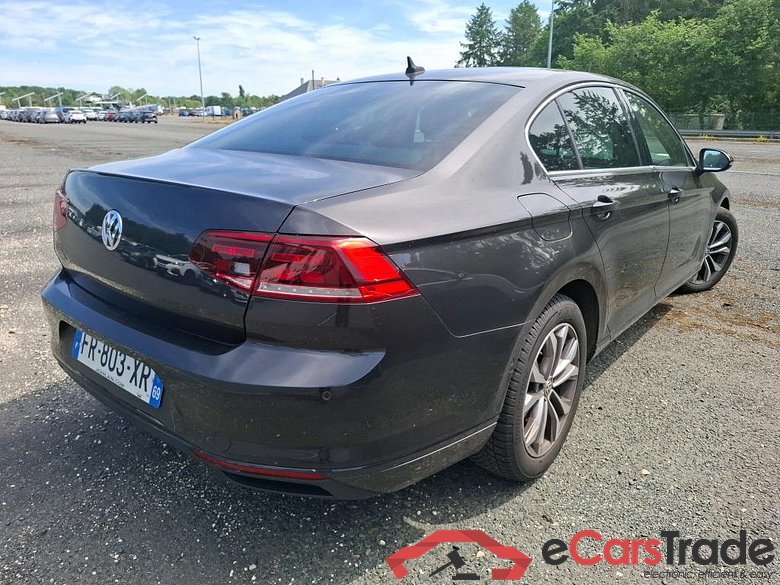 Volkswagen 2.0 TDI EVO 150 DSG7 BUSINESS Passat Berline Business 2.0 TDI 150CV BVA7 E6dT #3