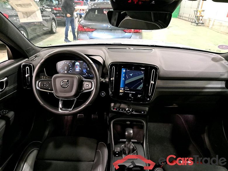 VOLVO XC40 1.5 T3 R-Design #5