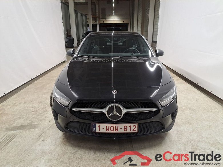 Mercedes-Benz A-Klasse A 180 Business Solution Aut. 5d #2