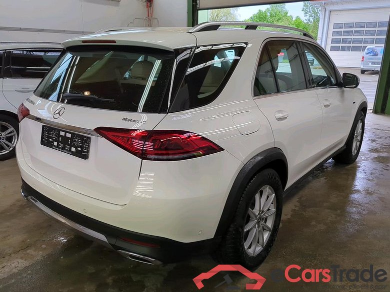 Mercedes GLE ´18 GLE -Klasse GLE 350 de 4Matic (167.117) 2.0 235KW E6d #2