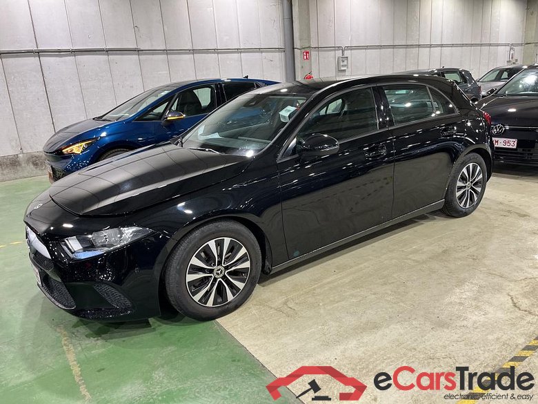 MERCEDES-BENZ CLASS A (W177) A 160 Business Solution