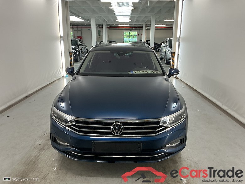 VOLKSWAGEN PASSAT VARIANT 1.6 TDI SCR MSQ VARIANT STYLE BUSINESS ''Easy Open