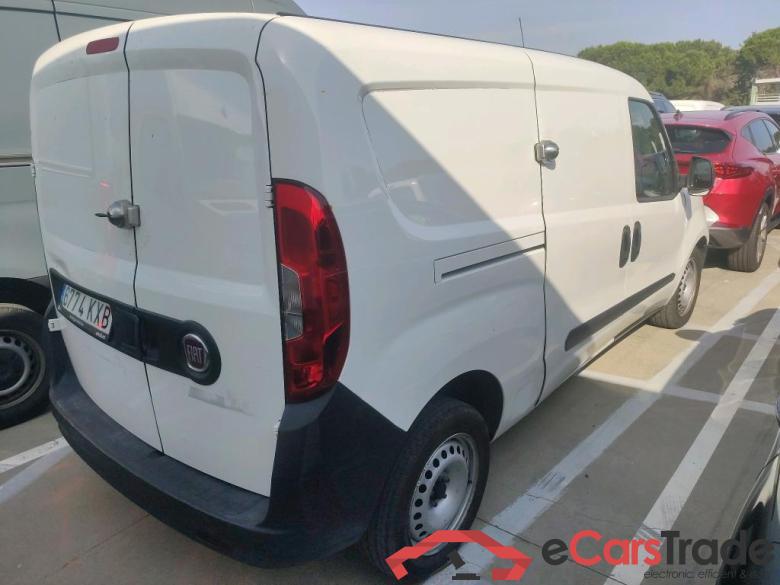 Fiat Base Maxi 1.6 Mjt 77kW E6 Carga Aumentad FIAT Doblò Cargo/2015/4P/furgón derivado de turismo Base Maxi 1.6 Mjt 77kW E6 Carga Aumentad #2