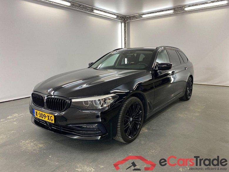 BMW 5-SERIE TOURING 520i corporate executive 135kW aut