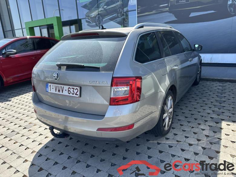 SKODA Octavia Combi Octavia Wagon Elegance 2,0 TDI 110 kW 6-speed automat. #4