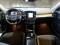preview Volvo XC40 #2