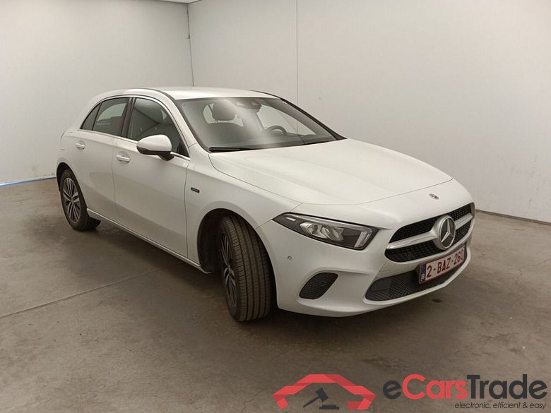 Mercedes-Benz A-Klasse A 250 e Business Solution 5d #3