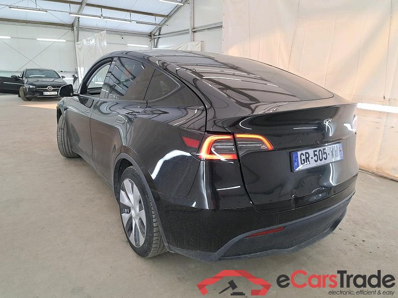TESLA Model Y / 2021 / 5P / SUV RWD #3