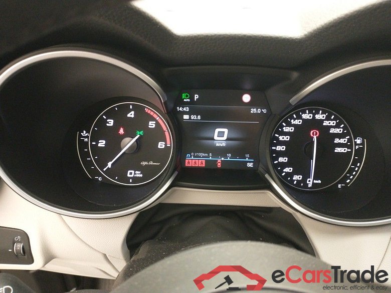 ALFA ROMEO STELVIO DIESEL - 2020 2.2 MJD 190 AWD Super 5d #6