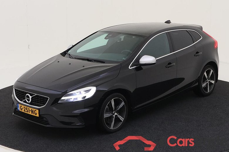 VOLVO V40 112 kW #1