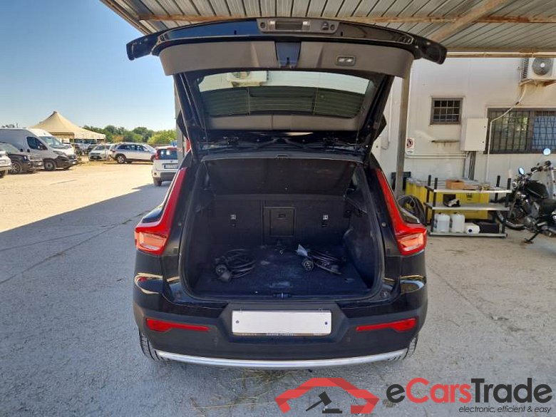 VOLVO XC40 / 2021 / 5P / FUORISTRADA T4 RECHARGE PLUG-IN AUTO CORE N1 #5