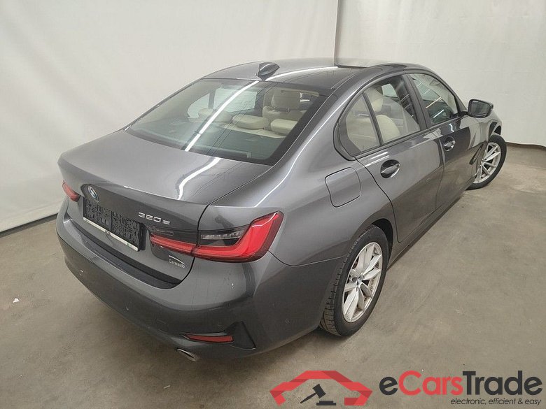 BMW 3 Reeks Berline 320e (150 kW) 4d #2