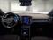 preview Volvo XC40 #2
