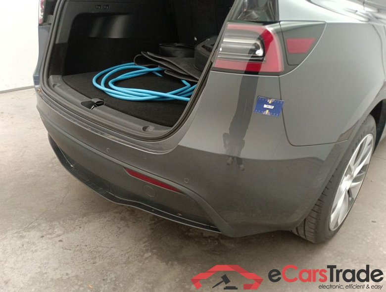 TESLA MODEL Y 72.5 kWh Dual Motor Long Range (324 kW) 5d #1