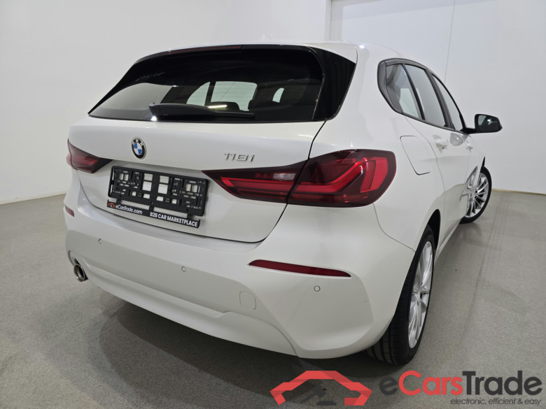BMW 118i Aut. LED-Xenon LC-Pro Navi KeylessGo Klima PDC ... #4