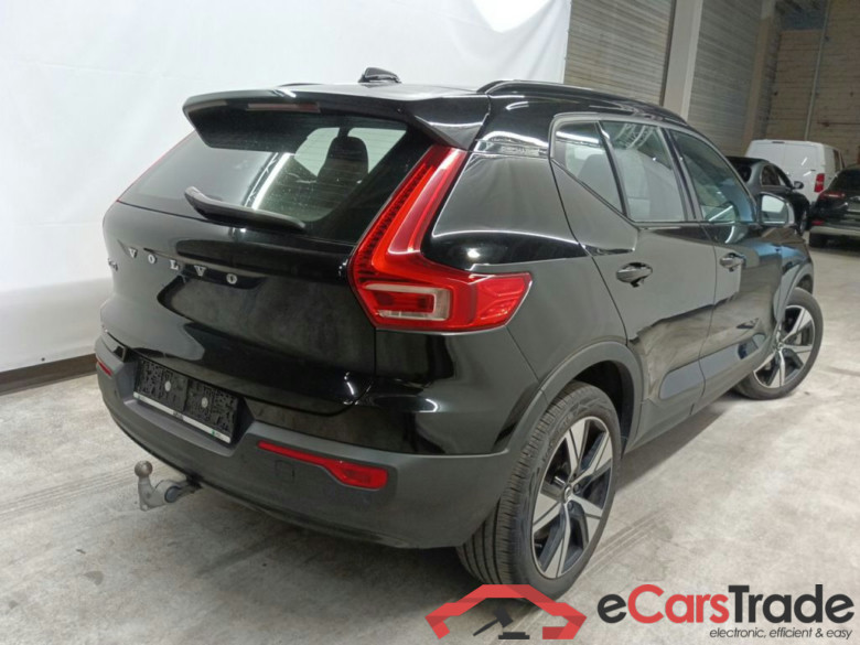 Volvo XC40 P8 4x4 Recharge R-Design 5d #2