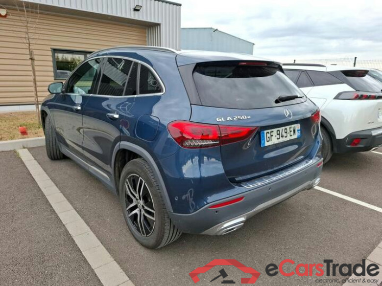 Mercedes GLA 250e Plug-In Hybrid Aut. Pano LED-Multibeam Widescreen Ambient Navi 1/2 Sport-Leather KeylessGo Camera Klima PDC ... #4