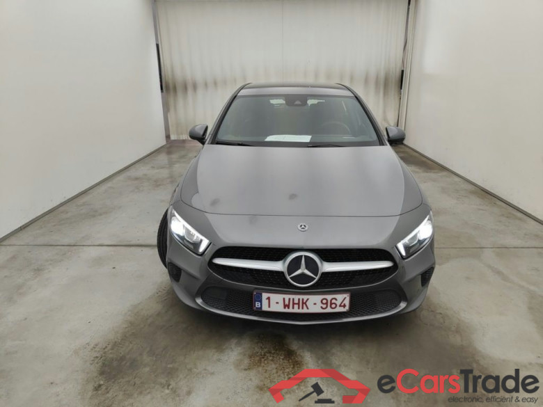 Mercedes-Benz A-Klasse A 180 d DCT Launch Edition 5d #5