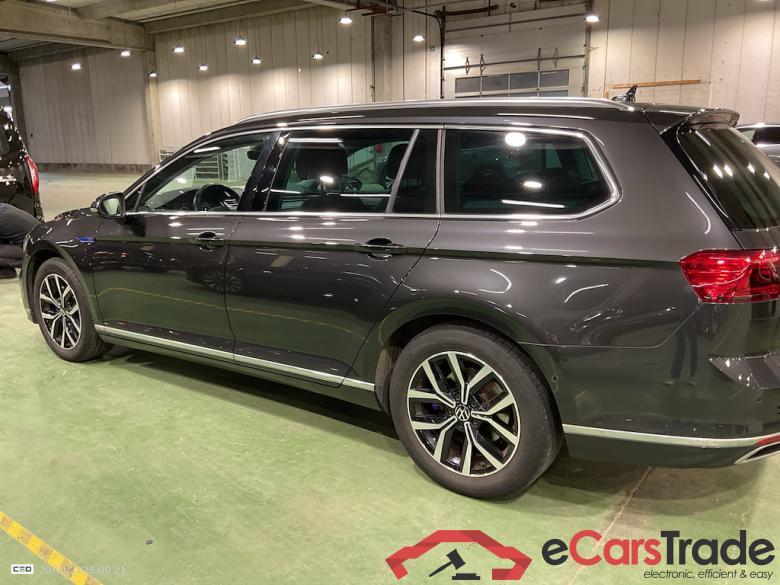 VOLKSWAGEN PASSAT VARIANT 1.4 TSI MSQ VARIANT GTE BUSINESS #3 VOLKSWAGEN PASSAT VARIANT 1.4 TSI MSQ VARIANT GTE BUSINESS #3