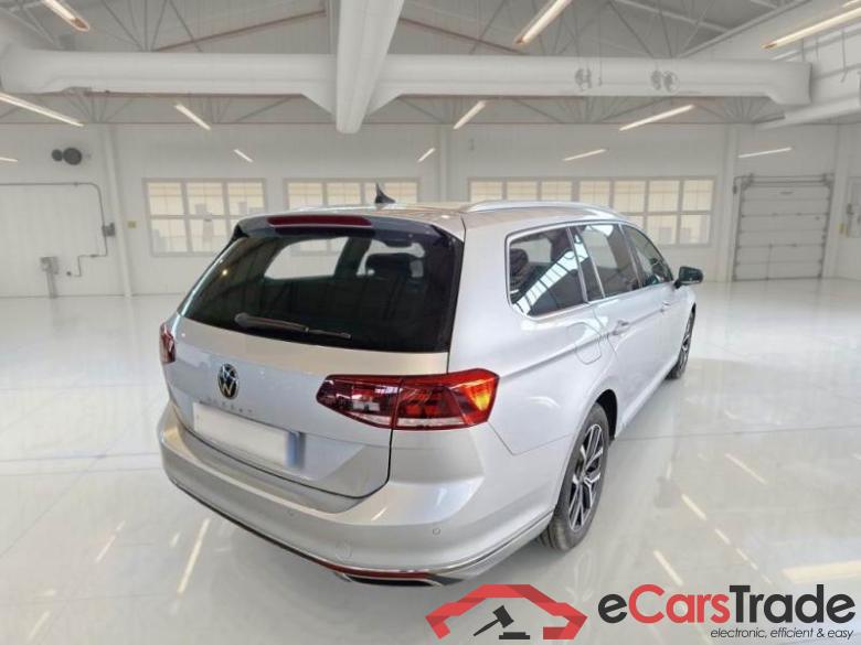 VOLKSWAGEN PASSAT / 2019 / 5P / STATION WAGON VAR. 2.0 TDI SCR EVO 110KW EXECUTIVE DSG #2 VOLKSWAGEN PASSAT / 2019 / 5P / STATION WAGON VAR. 2.0 TDI SCR EVO 110KW EXECUTIVE DSG #2