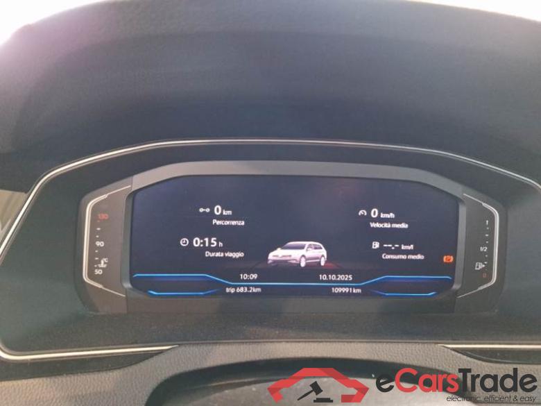 VOLKSWAGEN PASSAT / 2019 / 5P / STATION WAGON VAR. 2.0 TDI SCR EVO 110KW EXECUTIVE DSG #4 VOLKSWAGEN PASSAT / 2019 / 5P / STATION WAGON VAR. 2.0 TDI SCR EVO 110KW EXECUTIVE DSG #4