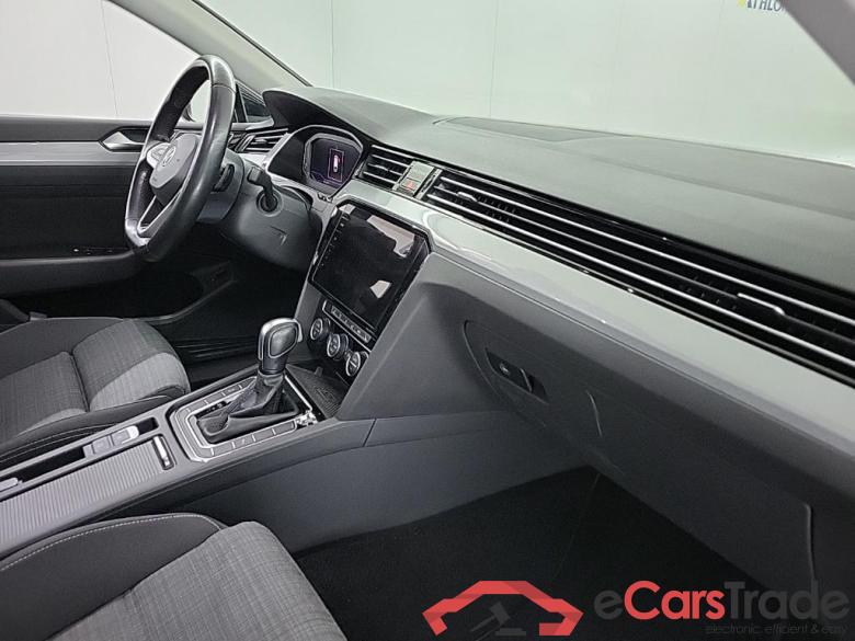 VOLKSWAGEN Passat Variant 1.5 TSI 7-DSG Comfort Business 5D 110kW #6 VOLKSWAGEN Passat Variant 1.5 TSI 7-DSG Comfort Business 5D 110kW #6