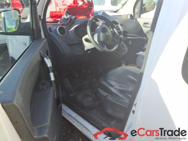 RENAULT KANGOO EXPRESS MAXI DIESEL Lot 1.3 RENAULT KANGOO EXPRESS Maxi 1.5 dCi Blue Confort #5 RENAULT KANGOO EXPRESS MAXI DIESEL Lot 1.3 RENAULT KANGOO EXPRESS Maxi 1.5 dCi Blue Confort #5