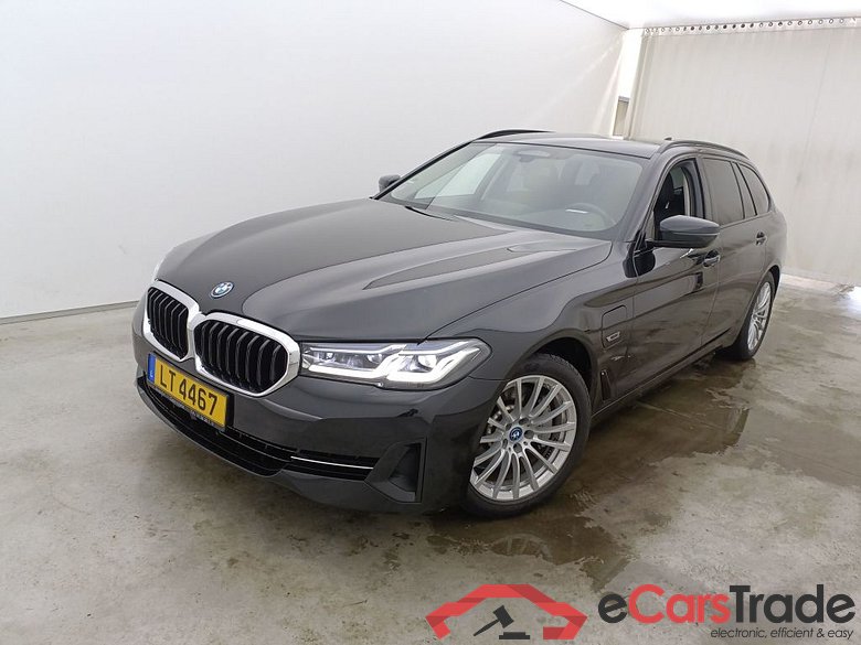 BMW 5 TOURING - 2020 530eA 184 PHEV 5d