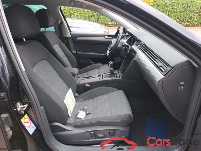 VOLKSWAGEN - VW  PASSAT VARIANT TDI 150PK Style Business With Nav Discover Pro & Head Up & DCC & Trunk Module #3