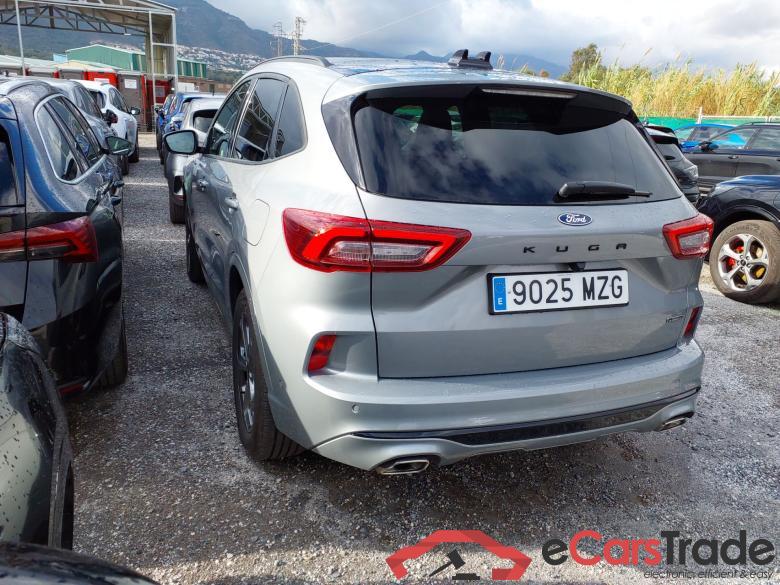 FORD Kuga 2.5 243CV Automático    St Line X (Pano) #2