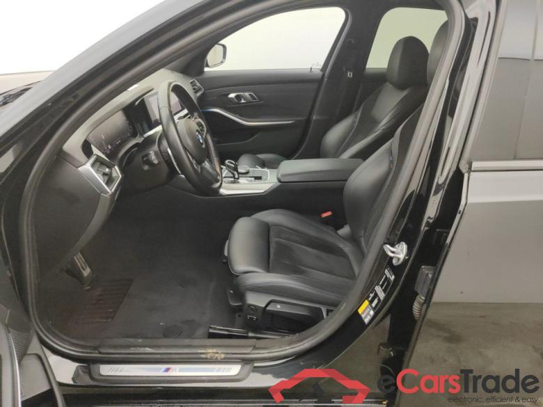 BMW 3 - 2019 330eA 184 PHEV 4d #3