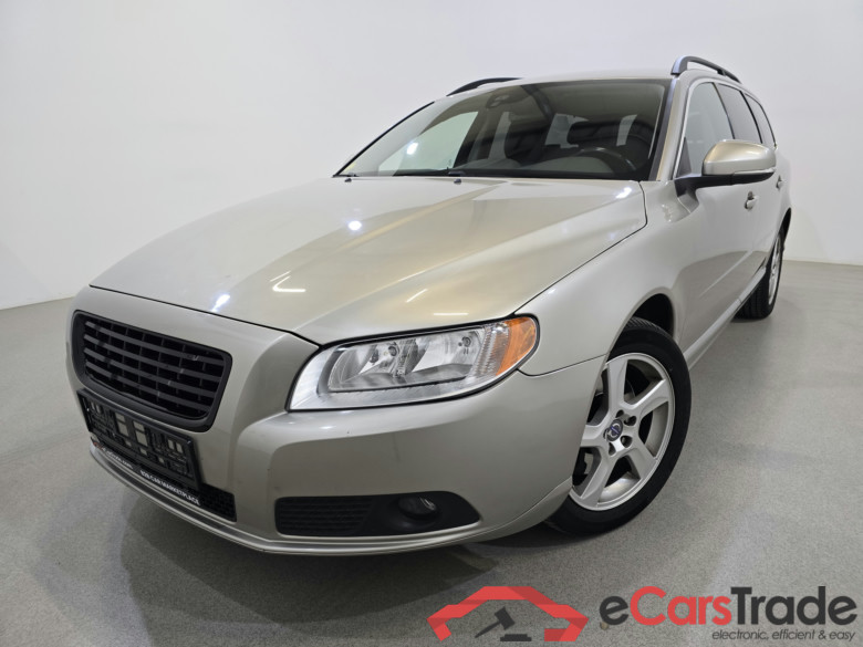 Volvo V70 2.0d D3 Navi Leather Klima PDC ... #1