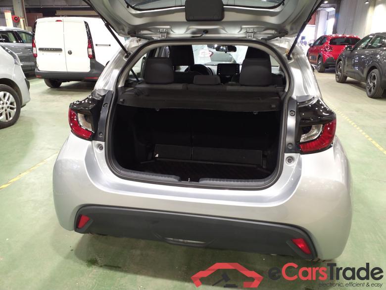 TOYOTA YARIS 1.5 VVT-I HEV DYNAMIC E-CVT #3