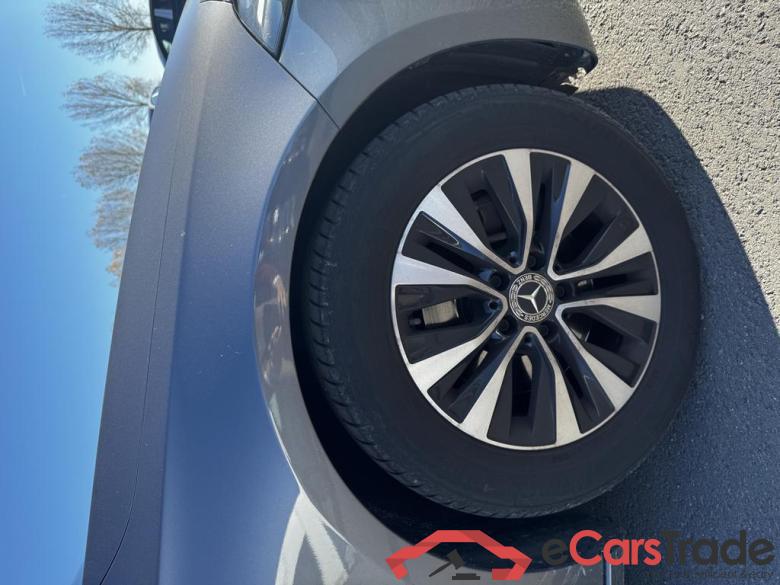 MERCEDES-BENZ A 180 d Essential Line #6