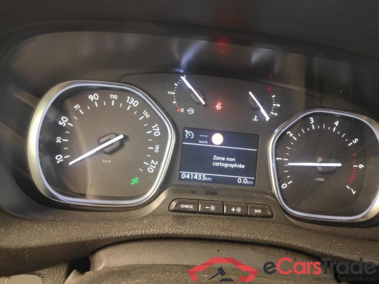 Peugeot Expert Long DC L3 2.0 BlueHDi 180 EAT8 4d #6