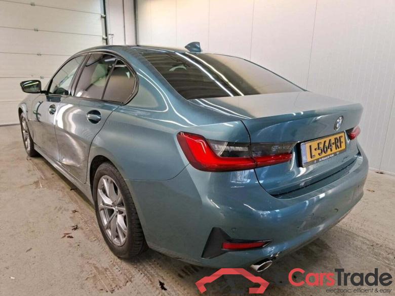 BMW 3-serie 316d BnsEdPl #6