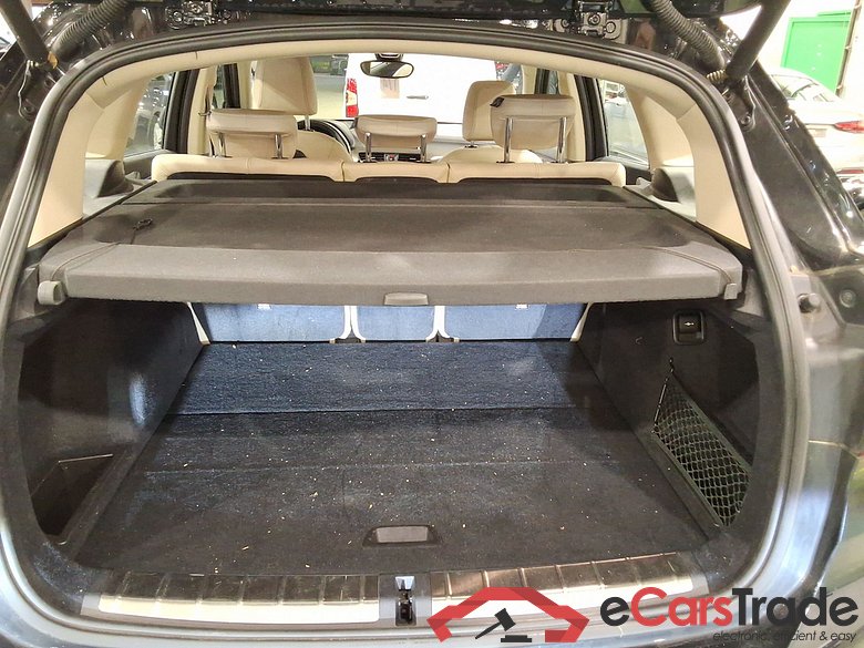 BMW X1 DIESEL - 2019 2.0 dA sDrive18 AdBlue #3