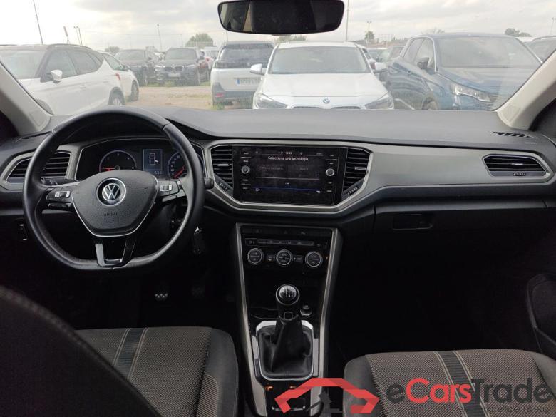 VOLKSWAGEN T-Roc / 2017 / 5P / todoterreno Advance 2.0 TDI 85kW (115CV) #3