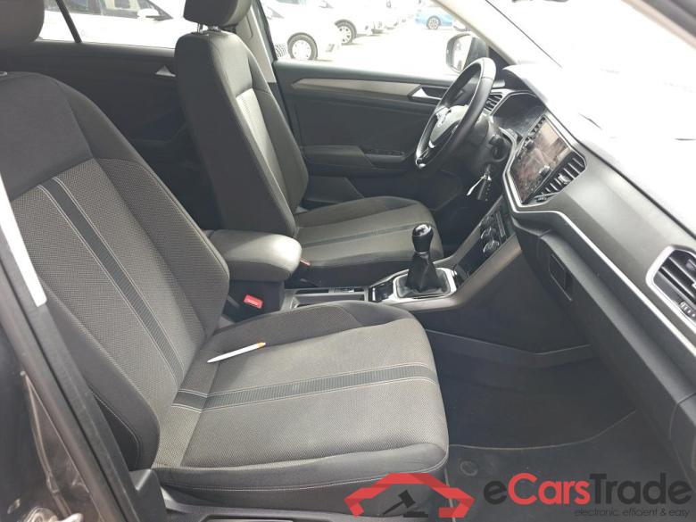 VOLKSWAGEN T-Roc / 2017 / 5P / todoterreno Advance 2.0 TDI 85kW (115CV) #6