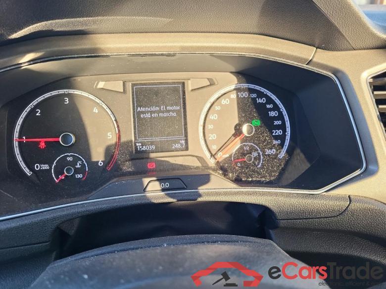 VOLKSWAGEN T-Roc / 2017 / 5P / todoterreno Advance 2.0 TDI 110kW (150CV) DSG (AC2) #4