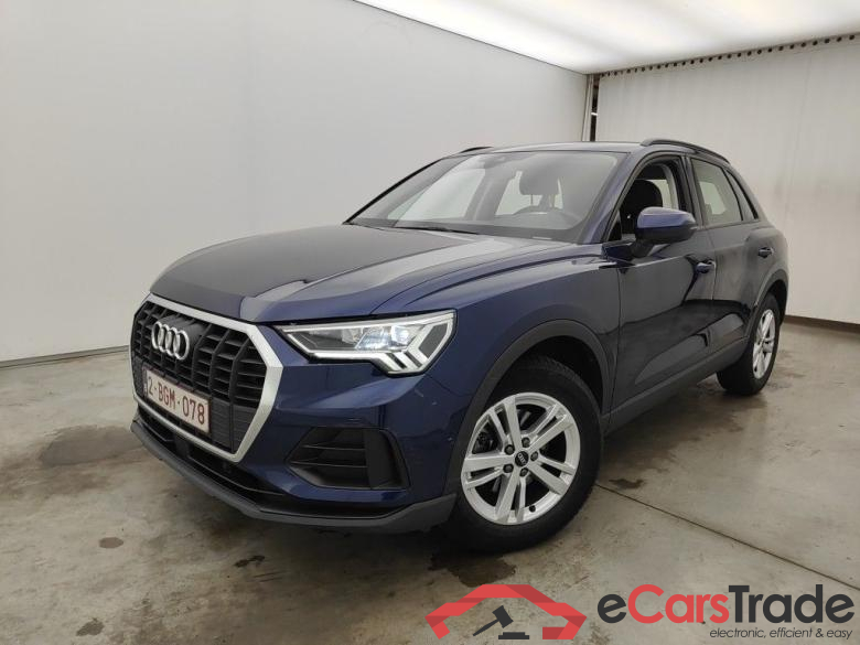 Audi Q3 35 TFSI Attraction 5d