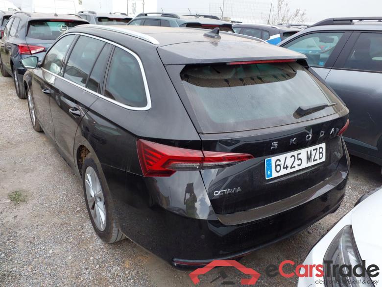 SKODA Octavia 1.5 TSI 110kW (150CV) m-HEV DSG 7 vel. Automático Combi Design (Pano) #2